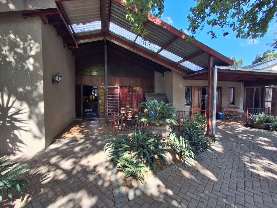 6 Bedroom Property for Sale in Sasolburg Ext 4 Free State